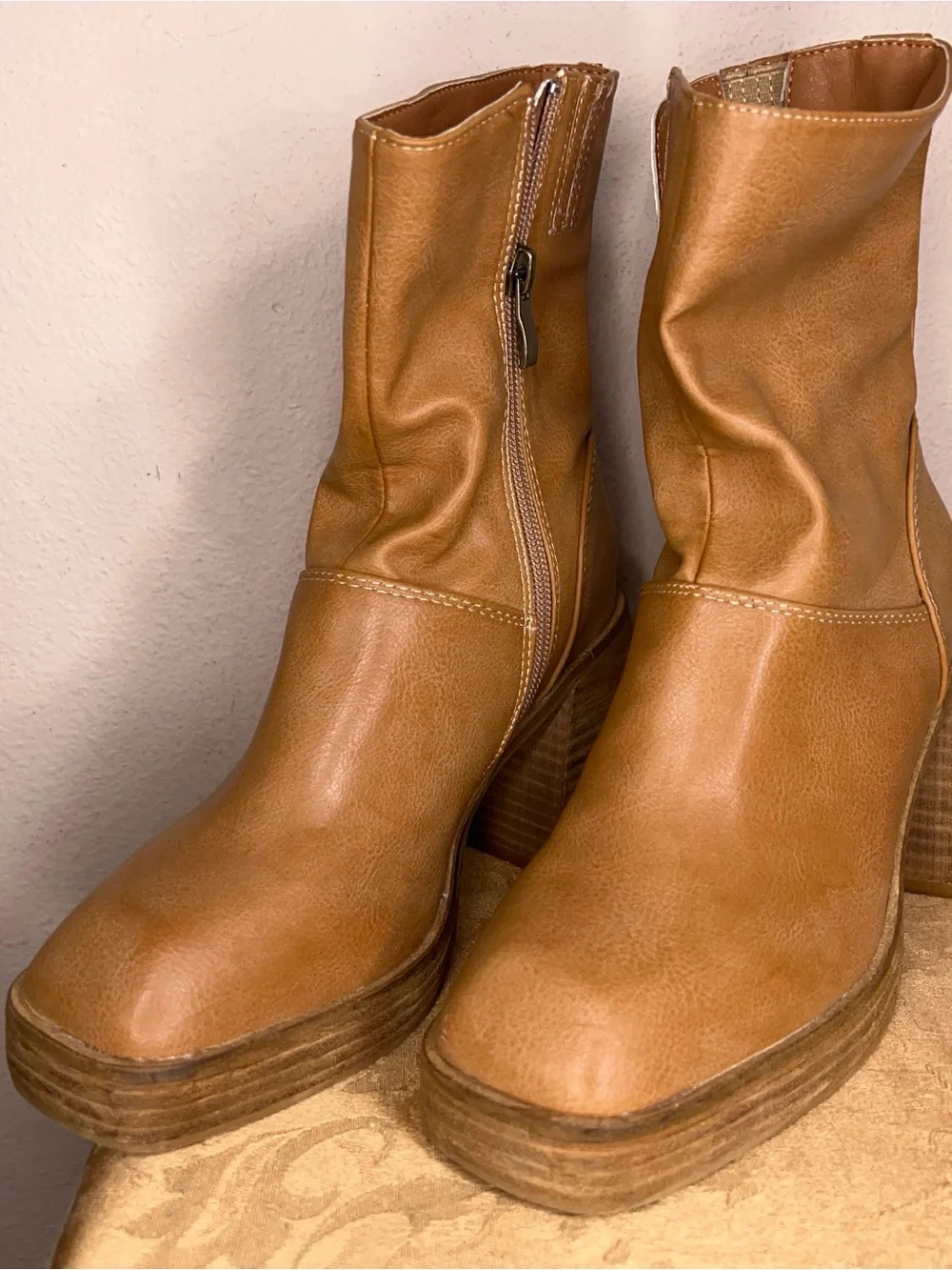 Size 5.5 Beast Fashion Tan Brown Boots Block Heel Pull On Boho Bohemian Vegan